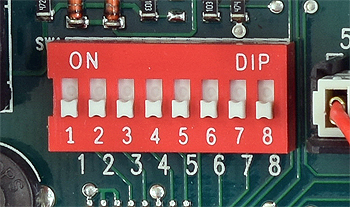 gw betacom 24c 722366 pcb dip switches in situ.jpg